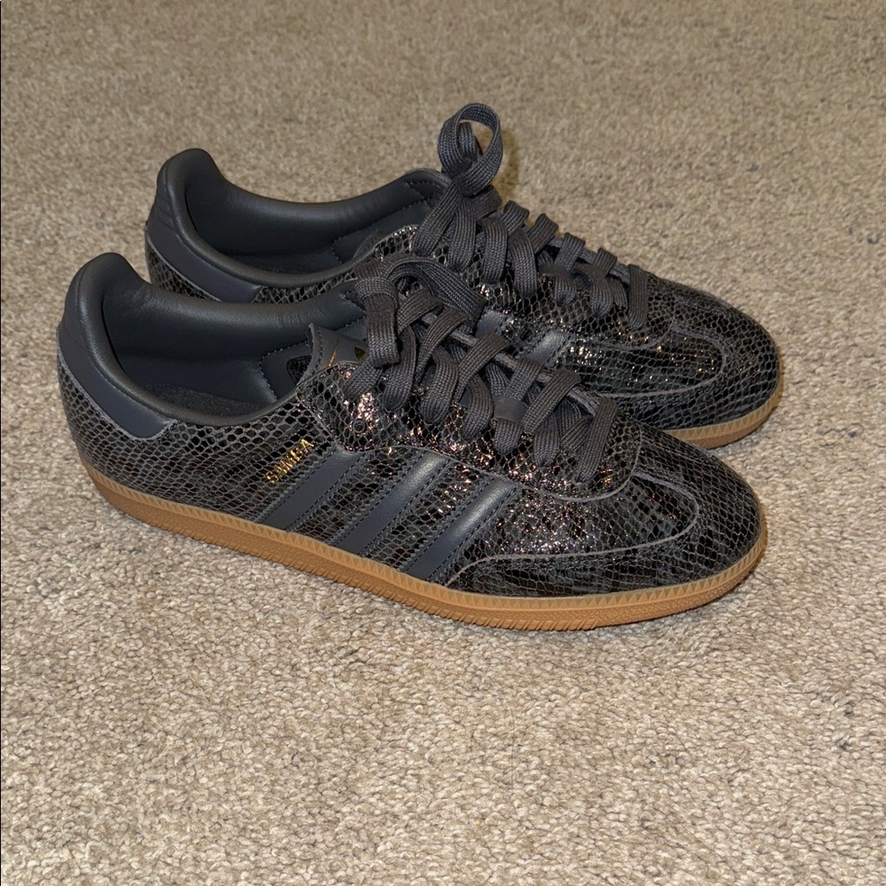 ADIDAS WOMENS SAMBA OG SHOES IN SNAKESKIN| 8.5